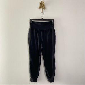 Athleta Cruise Jogger Black M